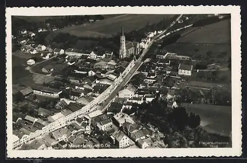 AK Mauerkirchen /O.Oe., Ortsansicht vom Flugzeug aus