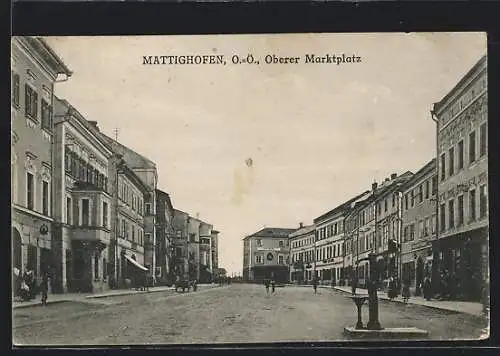 AK Mattighofen /O.Ö., Der Obere Marktplatz