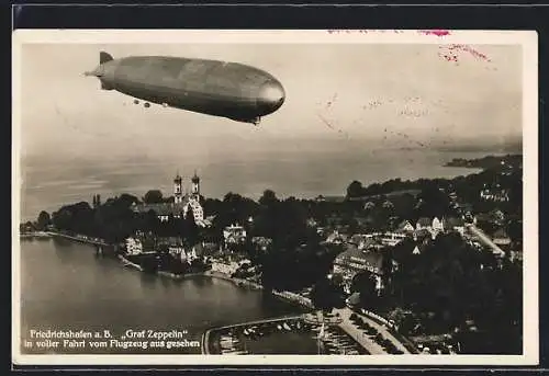 AK Friedrichshafen, Zeppelin in voller Fahrt über dem Bodensee