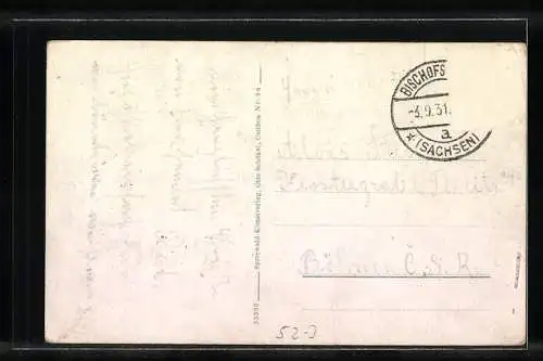 AK Spreewälderinnen in Tracht stehen in einem Kahn