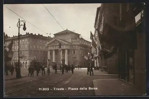 AK Trieste, Piazza della Borsa, Strassenbahn
