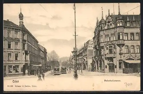 AK Trier, Bahnhofstrasse mit Hotel Reichshof und Strassenbahnen