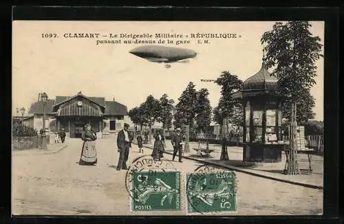 AK Clamart, Le Dirigeable Militaire République passant au-dessus de la gare