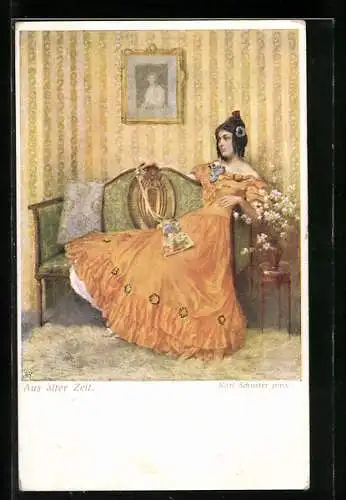 Künstler-AK Karl Maria Schuster: Aus alter Zeit, Frau auf dem Sofa