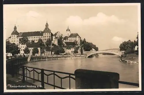 AK Neuburg a. D., Uferansicht mit Fluss