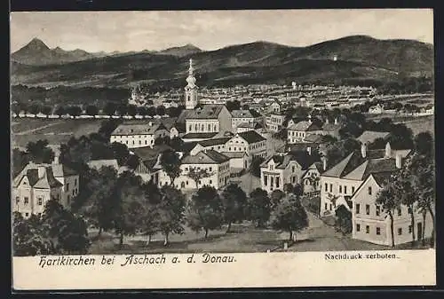 AK Hartkirchen bei Aschach, Ortsansicht vor Berglandschaft