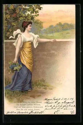 AK Junge Frau mit Trauben im Korb an Mauer, Jugendstil