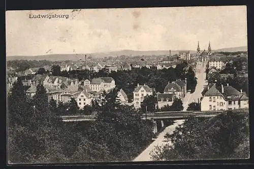 AK Ludwigsburg / Stadt, Ortsansicht aus der Vogelschau