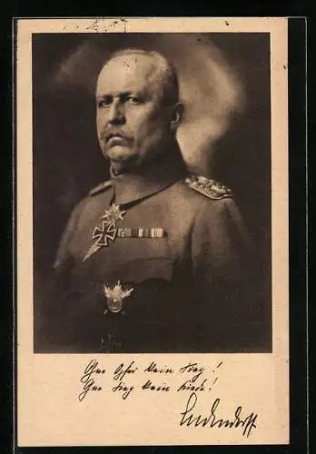 AK Portrait Erich Ludendorff in Uniform mit Orden Pour le Merite