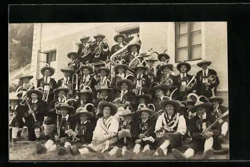 AK Sölden, Musikkapelle in Nationaltracht im Gründungsjahr 1927