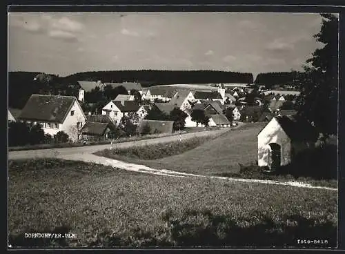 AK Dorndorf /Kr. Ulm, Teilansicht mit Kirche und Strassenpartie