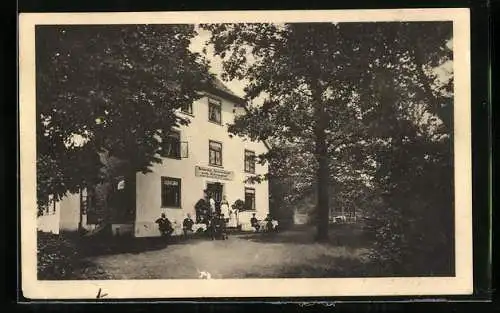AK Sundern b. Herford, Restaurant und Gartenwirtschaft zum Schlosshof Louis Schürmann