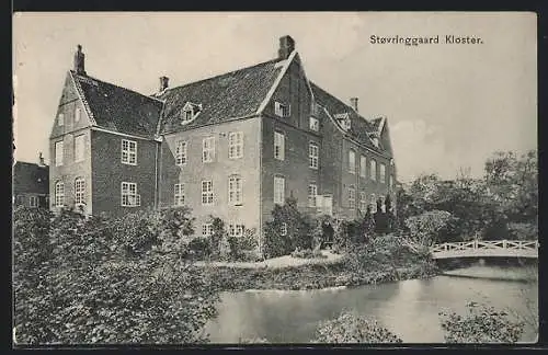 AK Stovringgaard, Kloster