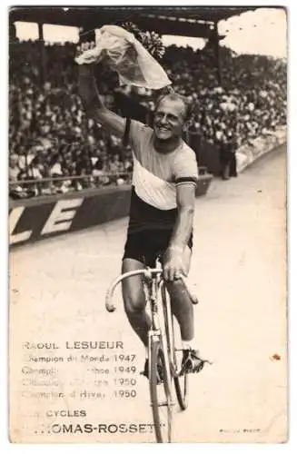Fotografie Rennradfahrer Raoul Lesueur gewinnt Fahrradrennen, Fahrrad, Bicycle, Velo