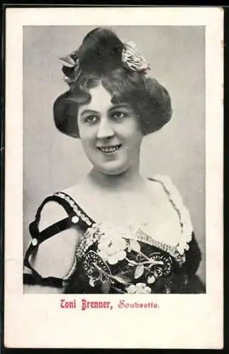 AK Soubrette Toni Brenner im Portrait