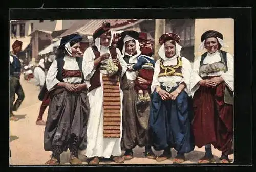 AK Sarajevo, Bäuerinnen in bunten Volkstrachten