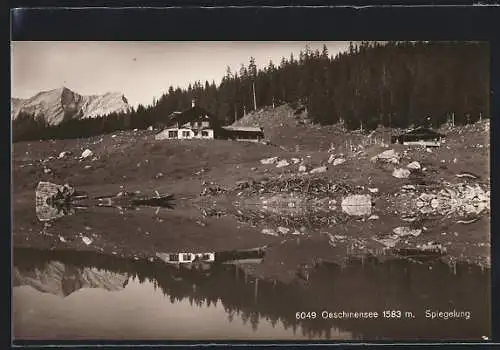 AK Oeschinensee, Hütte mit Spiegelung
