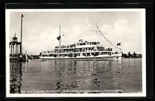 AK Friedrichshafen, Motorschiff Karlsruhe bei der Hafenausfahrt