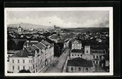 AK Turnau / Turnov, Blick in eine Strasse