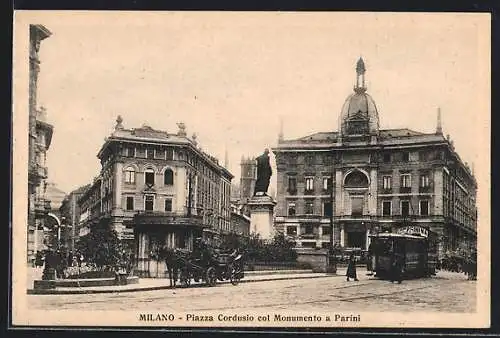 AK Milano, Piazza Cordusio col Monumento a Parini, Strassenbahn