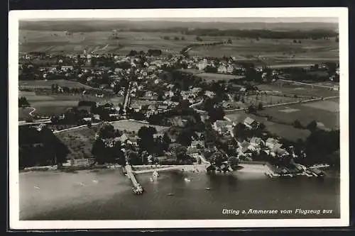 AK Utting, Ortsansicht mit Ammersee vom Flugzeug aus
