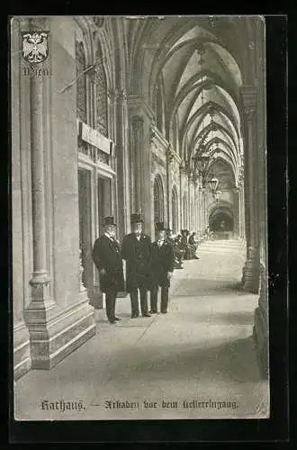 AK Wien, Rathaus, Arkaden vor dem Kellereingang, Bürgermeister Lueger