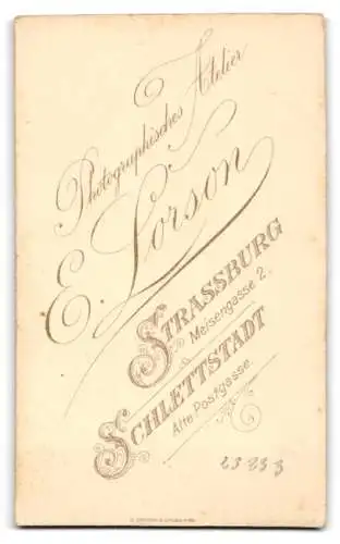 Fotografie E. Lorson, Strassburg, Meisengasse 2, Junge Dame in modischer Kleidung