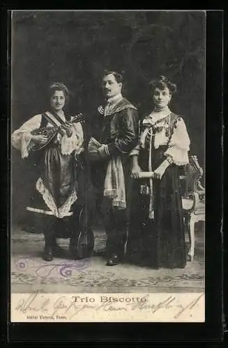 AK Trachtenkapelle Trio Biscotto mit Laute und Gitarre
