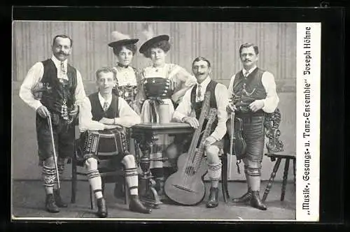 AK Musik-, Gesangs- u. Tanz-Ensemble von Joseph Höhne in Trachten, mit Akkordeon, Geigen