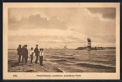 AK Kiel, Friedrichsorter Leuchtturm, einlaufende Flotte