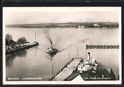 AK Bregenz, Einfahrt am Dampferhafen