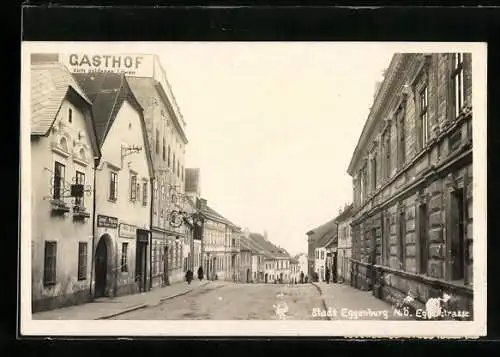 AK Eggenburg /N.Ö., Der Gasthof zum goldenen Löwen in der Eggenstrasse