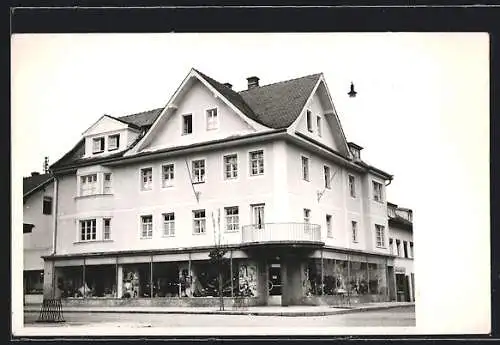 Foto-AK Kolbermoor, Wechselberger Haus mit Geschäft