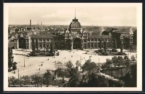AK Nürnberg, Hauptbahnhof und Bahnhofsvorplatz mit Denkmal