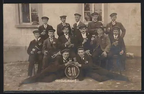 Foto-AK Gutendorf, Gruppenfoto von Jurastudenten Jahrgang 1919