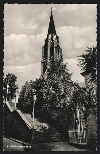 AK Rheinbrohl /Rhein, Blick hinauf zum Kirchturm