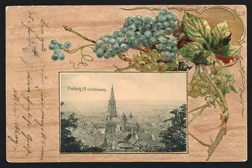 Präge-AK Freiburg i. B., Münster vom Schlossberg aus gesehen, Weintrauben, Passepartout
