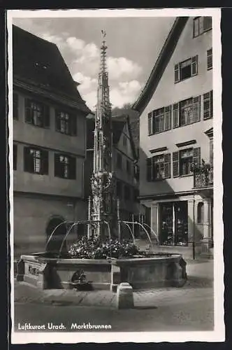 AK Urach / Luftkurort, Partie am Marktbrunnen