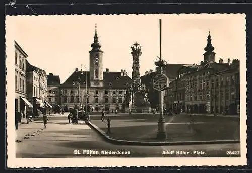 AK St. Pölten /Niederdonau, Platz mit Säulendenkmal