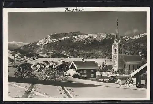 AK Riezlern, Teilansicht mit Kirche im Winter