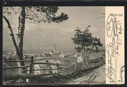 AK Ambras bei Innsbruck /Tirol, Ortsansicht von einer Strasse aus