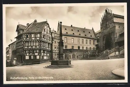 AK Aschaffenburg, Partie an der Stiftskirche mit dem Städtischen Spessartmuseum
