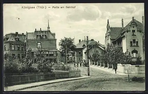 AK Königsee /Thür., Partie am Bahnhof