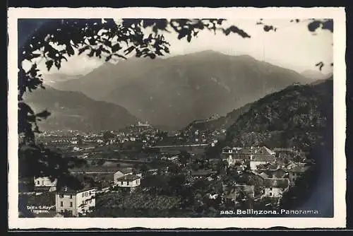 AK Bellinzona, Ortsansicht vor Bergpanorama