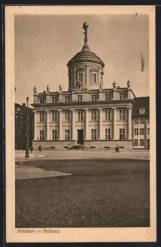 AK Potsdam, Rathaus mit Platz