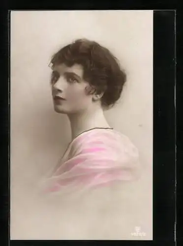 Foto-AK GL Co Nr. 4922 /2: Junge Dame im rosanen Kleid schaut verträumt in die Ferne