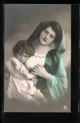 Foto-AK GL Co Nr. 2732 /3: Junge Mutter mit kleinem Kind auf dem Schoss