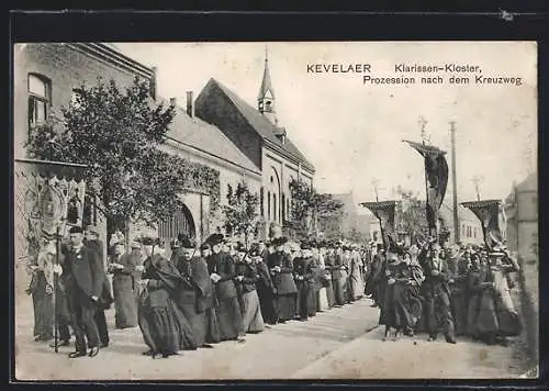 AK Kevelaer, Klarissen-Kloster, Prozession nach dem Kreuzweg