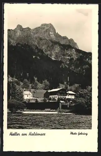AK Nesselwängle /Tirol, Haller am Haldensee, Blick über das Wasser gegen die Berge