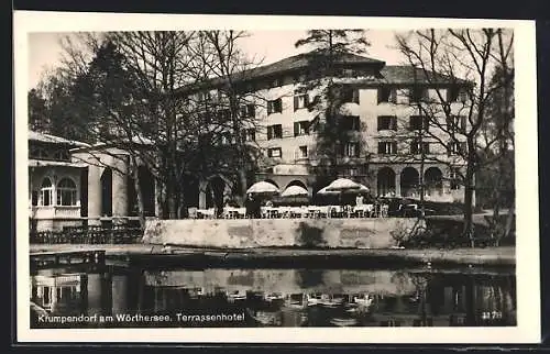 AK Krumpendorf am Wörthersee, Terrassenhotel am Ufer